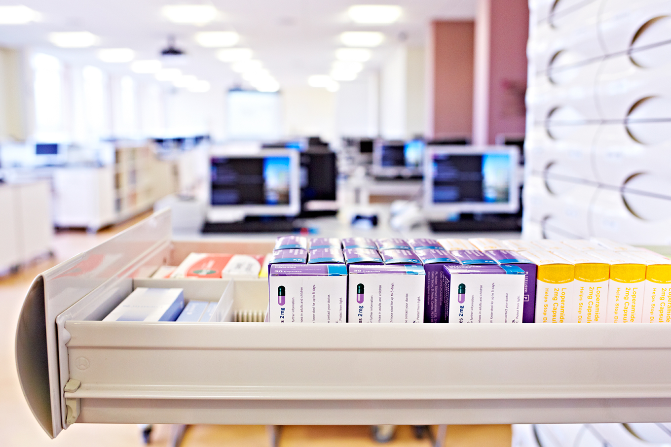 ©JustinSlee_Pharmacy_007